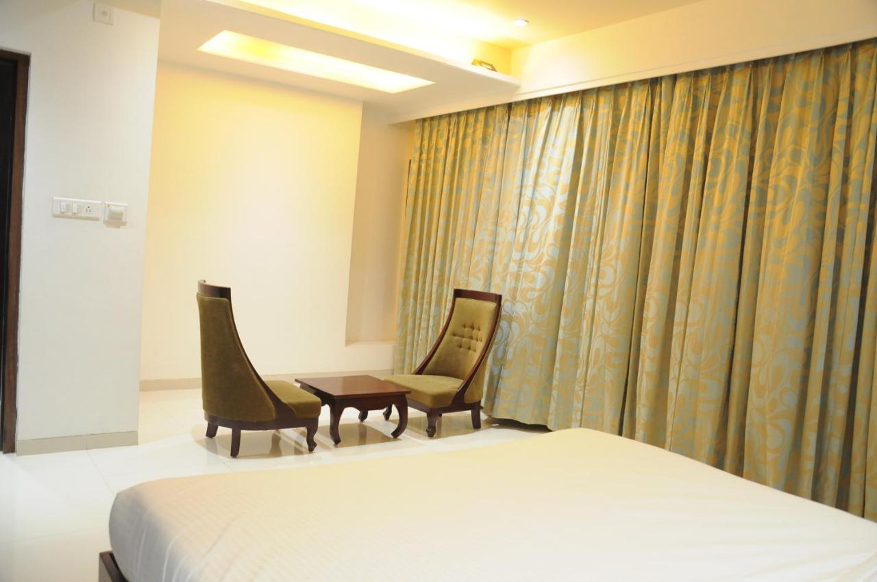 Hotel City Heart Shirdi Habitación foto