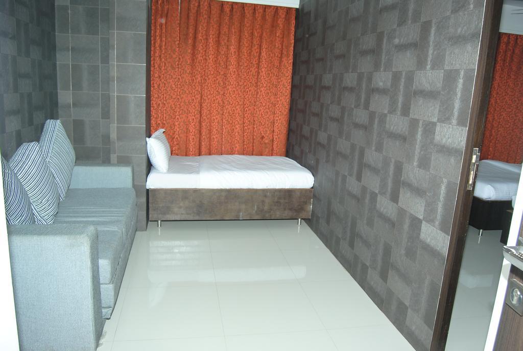 Hotel City Heart Shirdi Exterior foto
